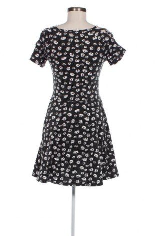 Kleid Nkd, Größe M, Farbe Schwarz, Preis 9,69 €