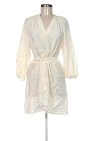 Φόρεμα Primark, Μέγεθος M, Χρώμα Εκρού, Τιμή 10,76 €