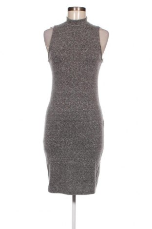 Φόρεμα Pull&Bear, Μέγεθος M, Χρώμα Γκρί, Τιμή 3,75 €