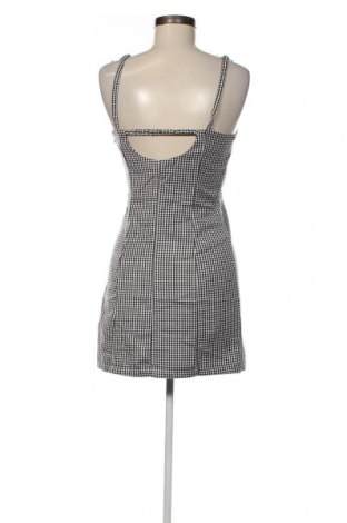 Kleid Pull&Bear, Größe M, Farbe Mehrfarbig, Preis 6,05 €