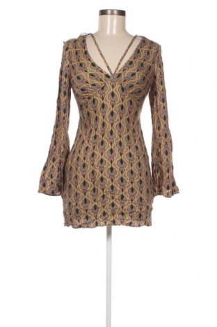 Kleid Pull&Bear, Größe M, Farbe Mehrfarbig, Preis 4,44 €