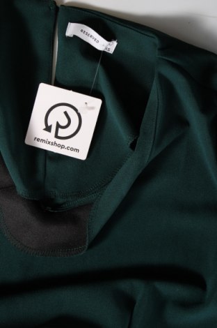 Kleid Reserved, Größe XS, Farbe Grün, Preis 7,56 €