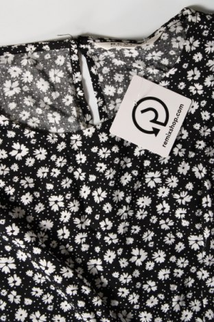 Kleid Review, Größe XS, Farbe Mehrfarbig, Preis € 7,89