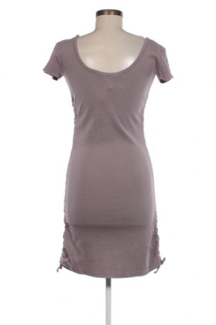 Φόρεμα Review, Μέγεθος M, Χρώμα Βιολετί, Τιμή 26,29 €