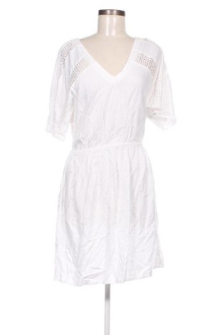 Φόρεμα S.Oliver, Μέγεθος M, Χρώμα Λευκό, Τιμή 38,12 €