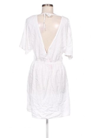 Kleid S.Oliver, Größe M, Farbe Weiß, Preis 22,10 €