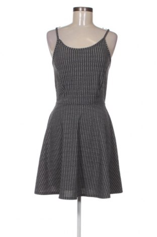 Kleid Select, Größe M, Farbe Grau, Preis € 17,98