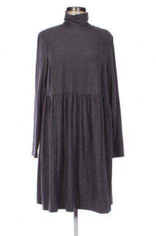 Kleid Simply Be, Größe XL, Farbe Grau, Preis € 9,72