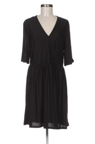 Φόρεμα Soaked In Luxury, Μέγεθος L, Χρώμα Μαύρο, Τιμή 11,39 €