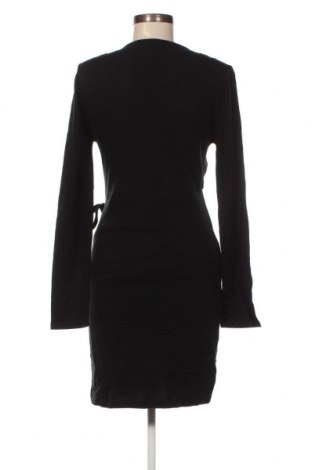 Kleid Temt, Größe L, Farbe Schwarz, Preis 6,66 €