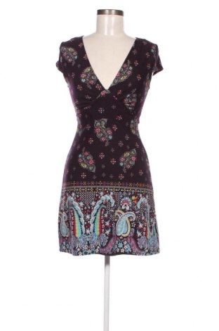 Φόρεμα The First, Μέγεθος M, Χρώμα Πολύχρωμο, Τιμή 9,07 €