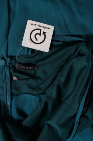 Šaty  Trendyol, Velikost M, Barva Zelená, Cena  671,00 Kč