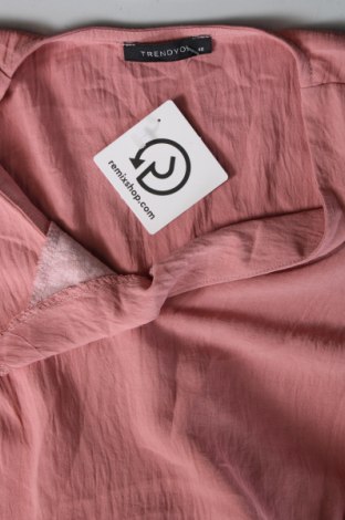 Šaty  Trendyol, Velikost M, Barva Růžová, Cena  373,00 Kč