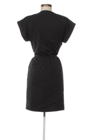 Φόρεμα Trendyol, Μέγεθος M, Χρώμα Μαύρο, Τιμή 15,14 €