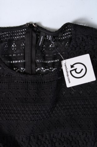 Šaty  Vero Moda, Veľkosť M, Farba Čierna, Cena  7,18 €