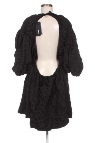 Kleid Weekday, Größe XL, Farbe Schwarz, Preis € 11,50