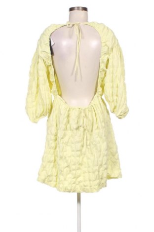 Kleid Weekday, Größe M, Farbe Gelb, Preis 20,04 €