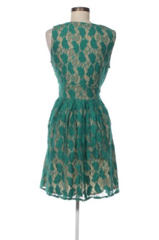 Kleid Yumi, Größe M, Farbe Mehrfarbig, Preis 43,14 €