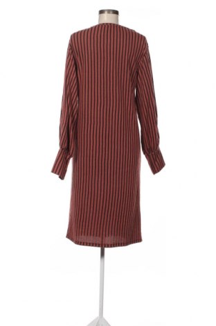 Kleid Zara Trafaluc, Größe S, Farbe Aschrosa, Preis 4,28 €