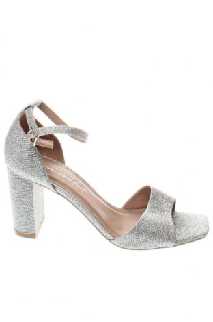 Sandale New Look, Mărime 40, Culoare Argintiu, Preț 158,00 Lei