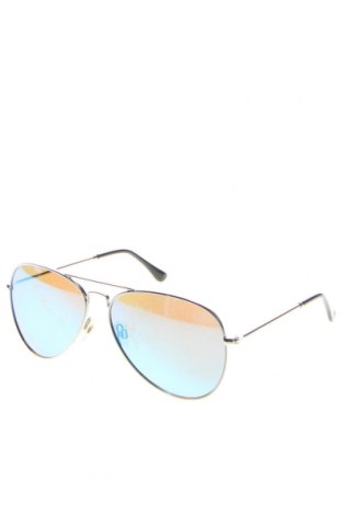 Слънчеви очила Hawkers, Цвят Сив, Цена 58,00 лв.