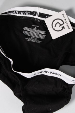 Слип Calvin Klein, Размер M, Цвят Черен, Цена 34,00 лв.