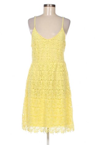 Dámské šaty s tráky Haily`s, Velikost L, Barva Žlutá, Cena  392,00 Kč