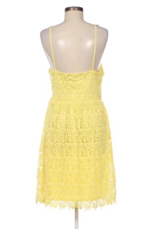 Dámské šaty s tráky Haily`s, Velikost L, Barva Žlutá, Cena  275,00 Kč