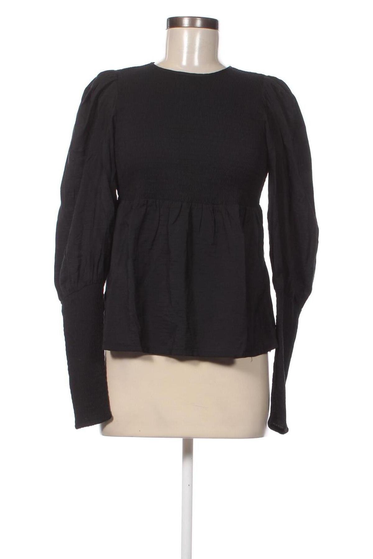 Дамска блуза Gestuz, Размер XS, Цвят Черен, Цена 22,50 лв.