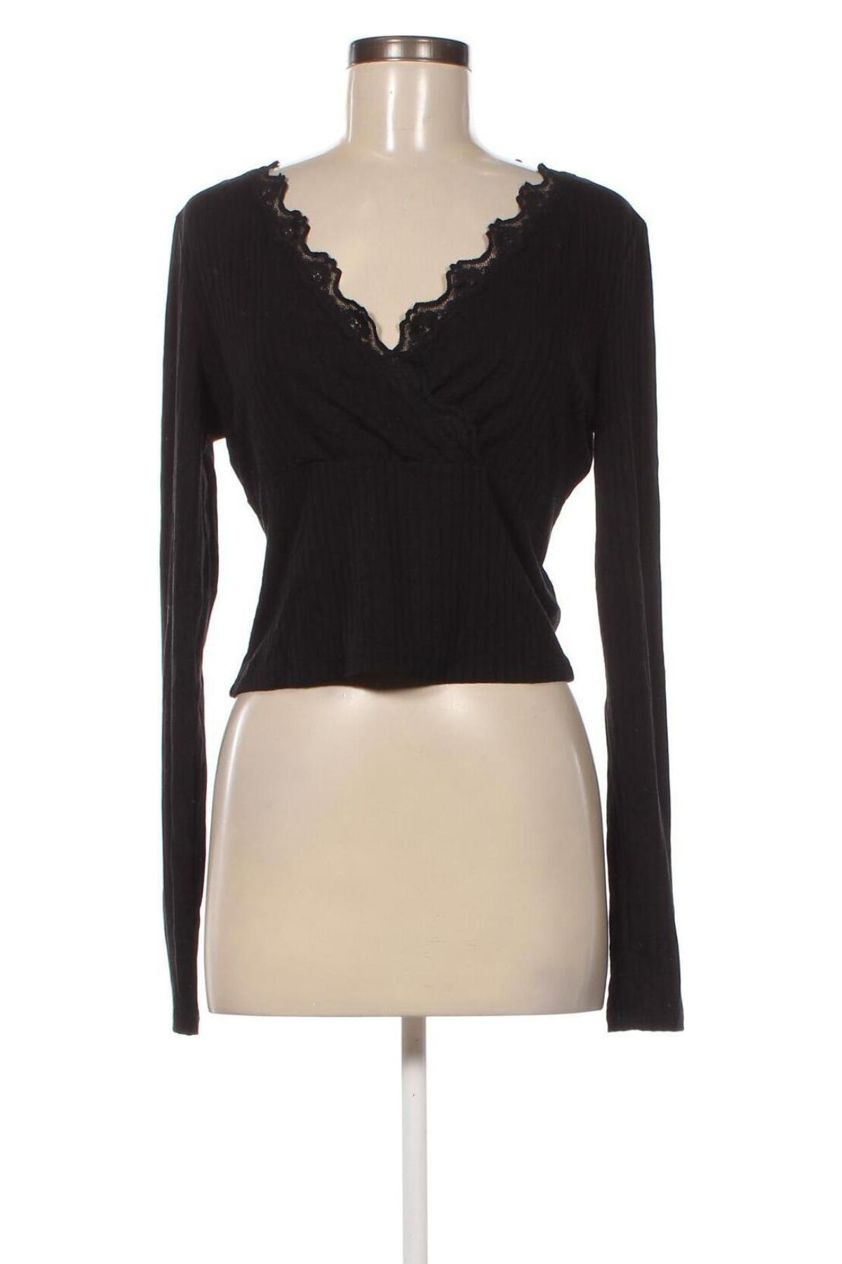 Γυναικεία μπλούζα NA-KD, Μέγεθος M, Χρώμα Μαύρο, Τιμή 2,69 €