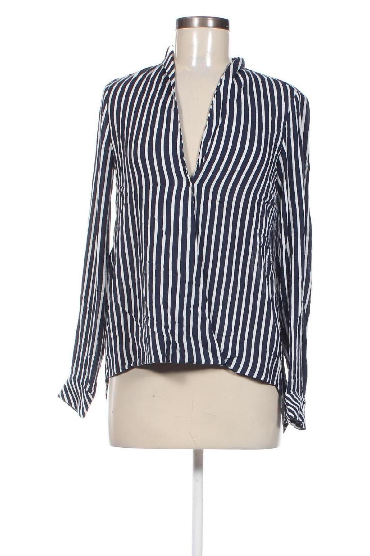 Дамска блуза Zara Trafaluc, Размер XS, Цвят Многоцветен, Цена 5,28 лв.
