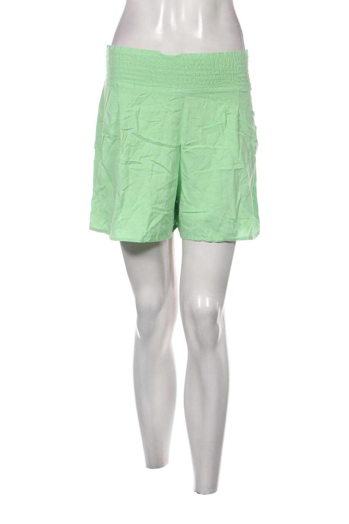 Pantaloni scurți de femei Bershka, Mărime S, Culoare Verde, Preț 27,50 Lei