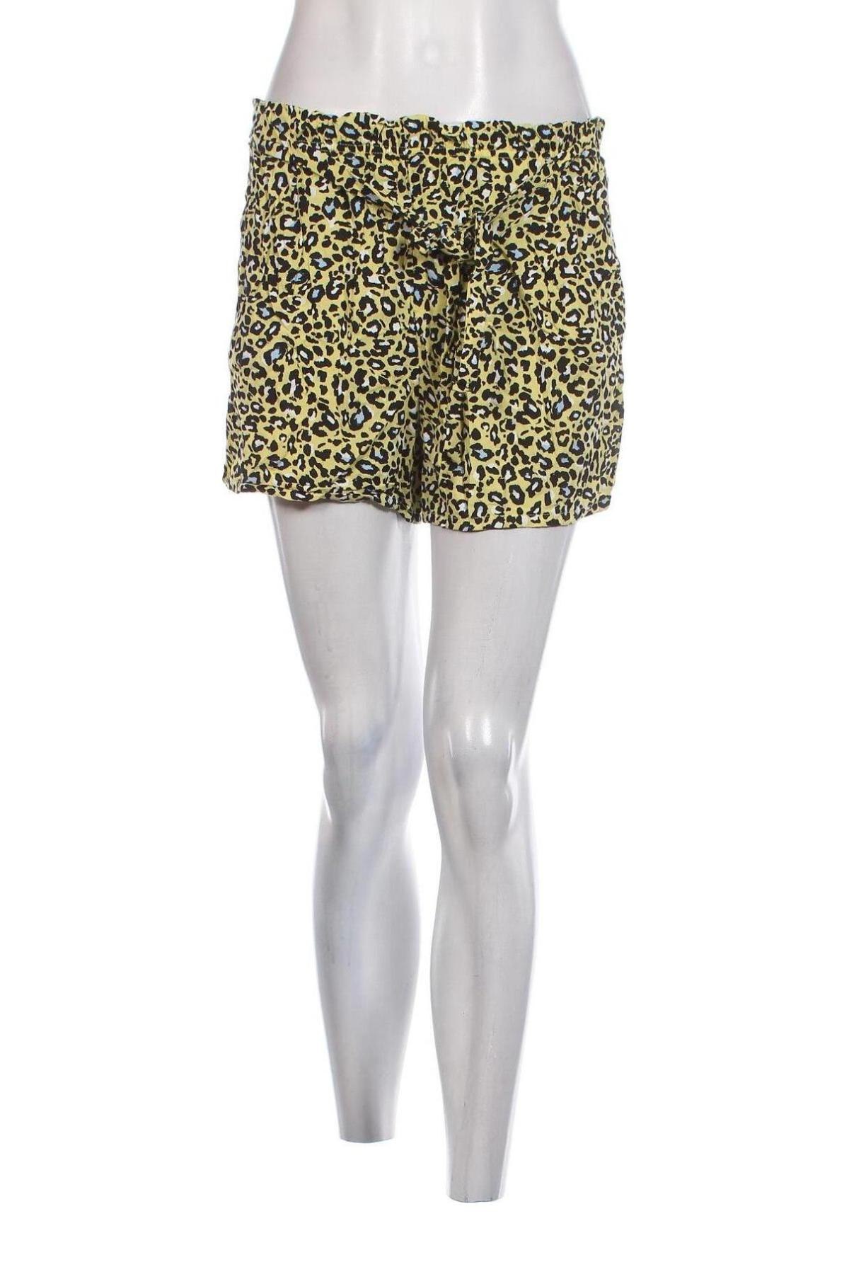 Дамски къс панталон Clockhouse, Размер S, Цвят Многоцветен, Цена 7,22 лв.