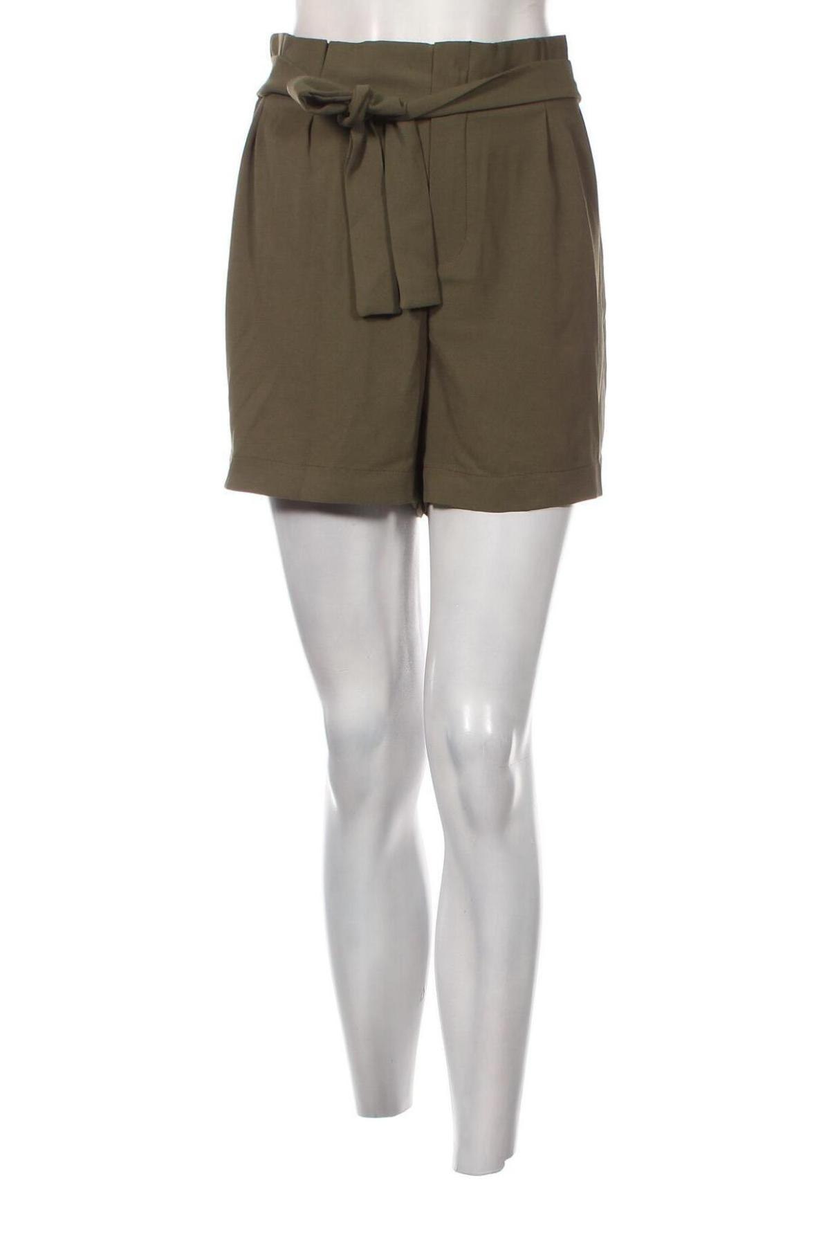 Дамски къс панталон ONLY, Размер L, Цвят Зелен, Цена 13,20 лв.