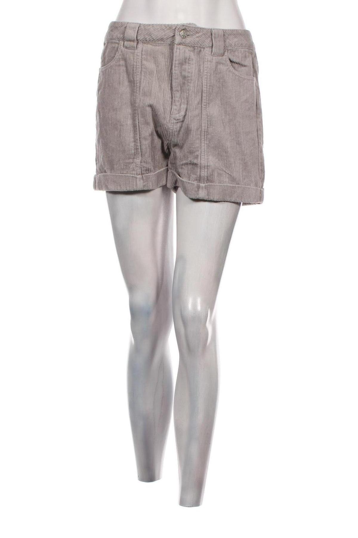 Pantaloni scurți de femei U Collection, Mărime M, Culoare Gri, Preț 55,92 Lei