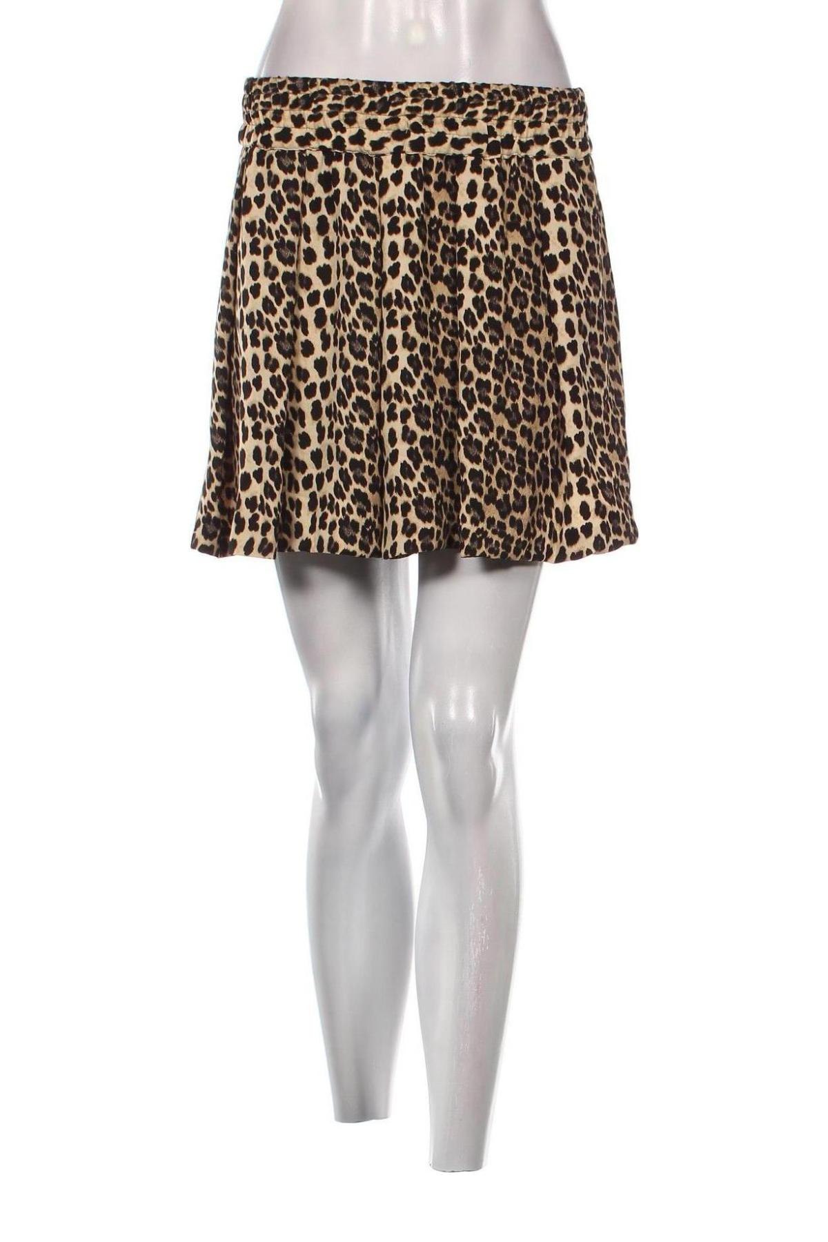 Γυναικείο κοντό παντελόνι Zara, Μέγεθος M, Χρώμα Πολύχρωμο, Τιμή 4,56 €