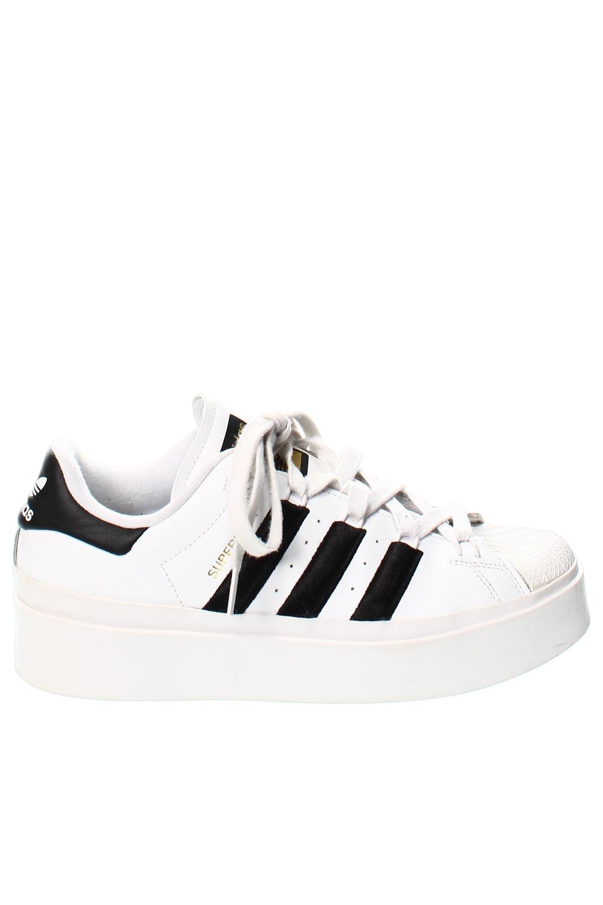 Дамски обувки Adidas Originals, Размер 40, Цвят Бял, Цена 76,00 лв.