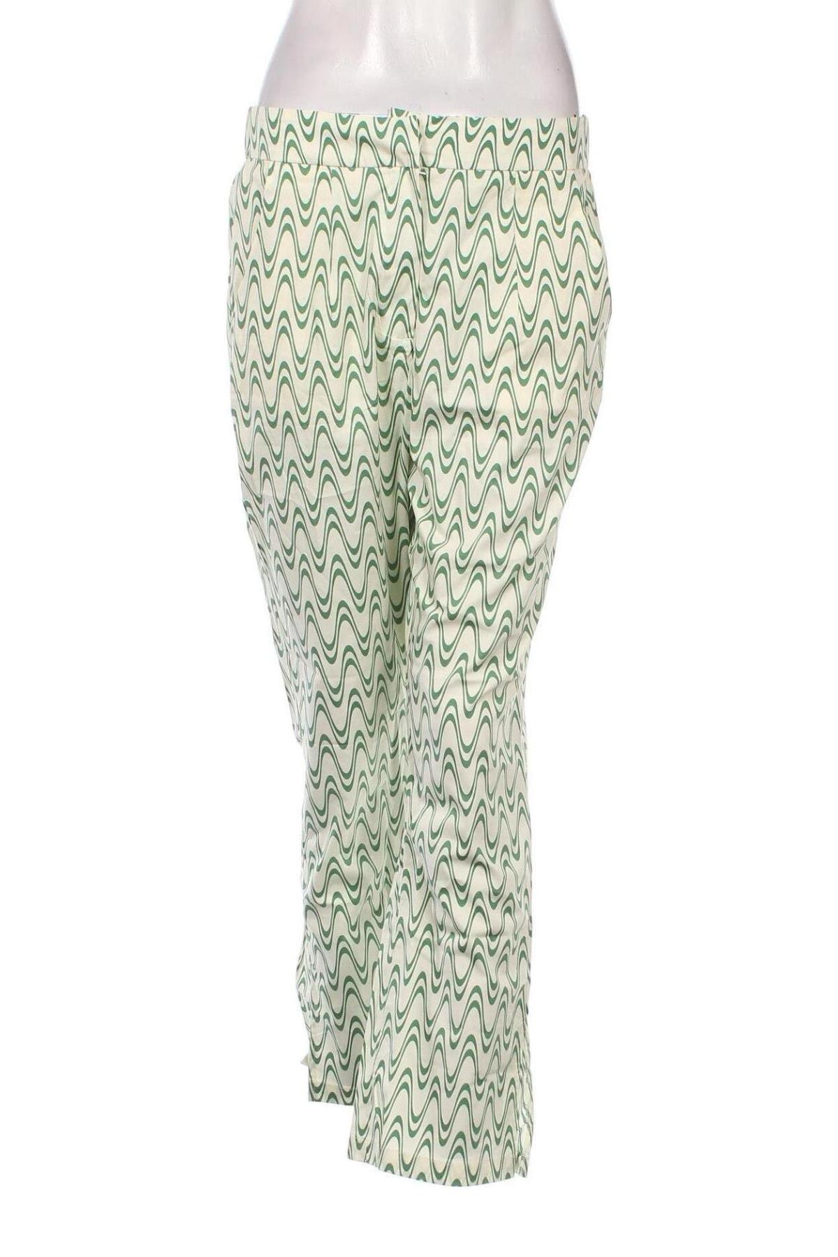 Дамски панталон Glamorous, Размер M, Цвят Зелен, Цена 30,45 лв.