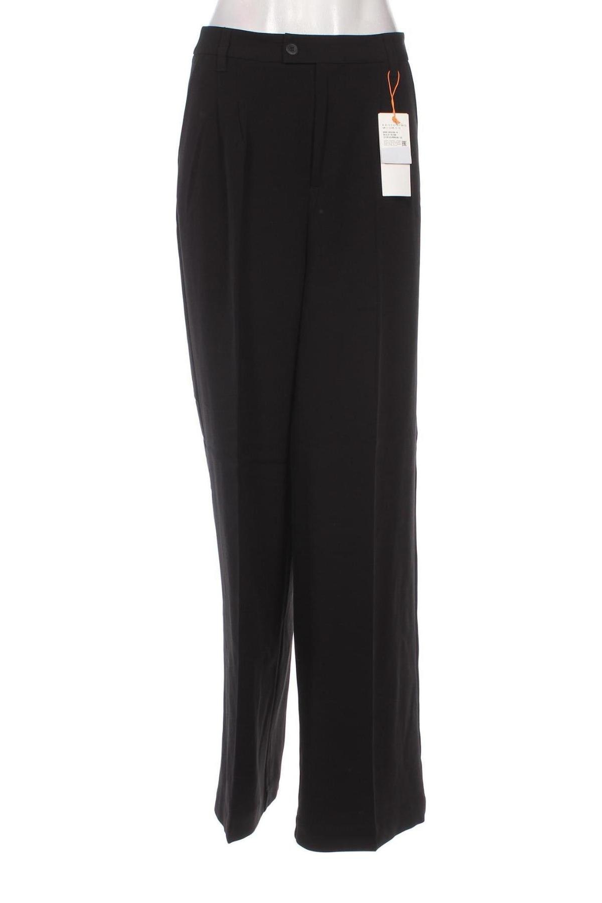Pantaloni de femei Q/S by S.Oliver, Mărime L, Culoare Negru, Preț 111,61 Lei