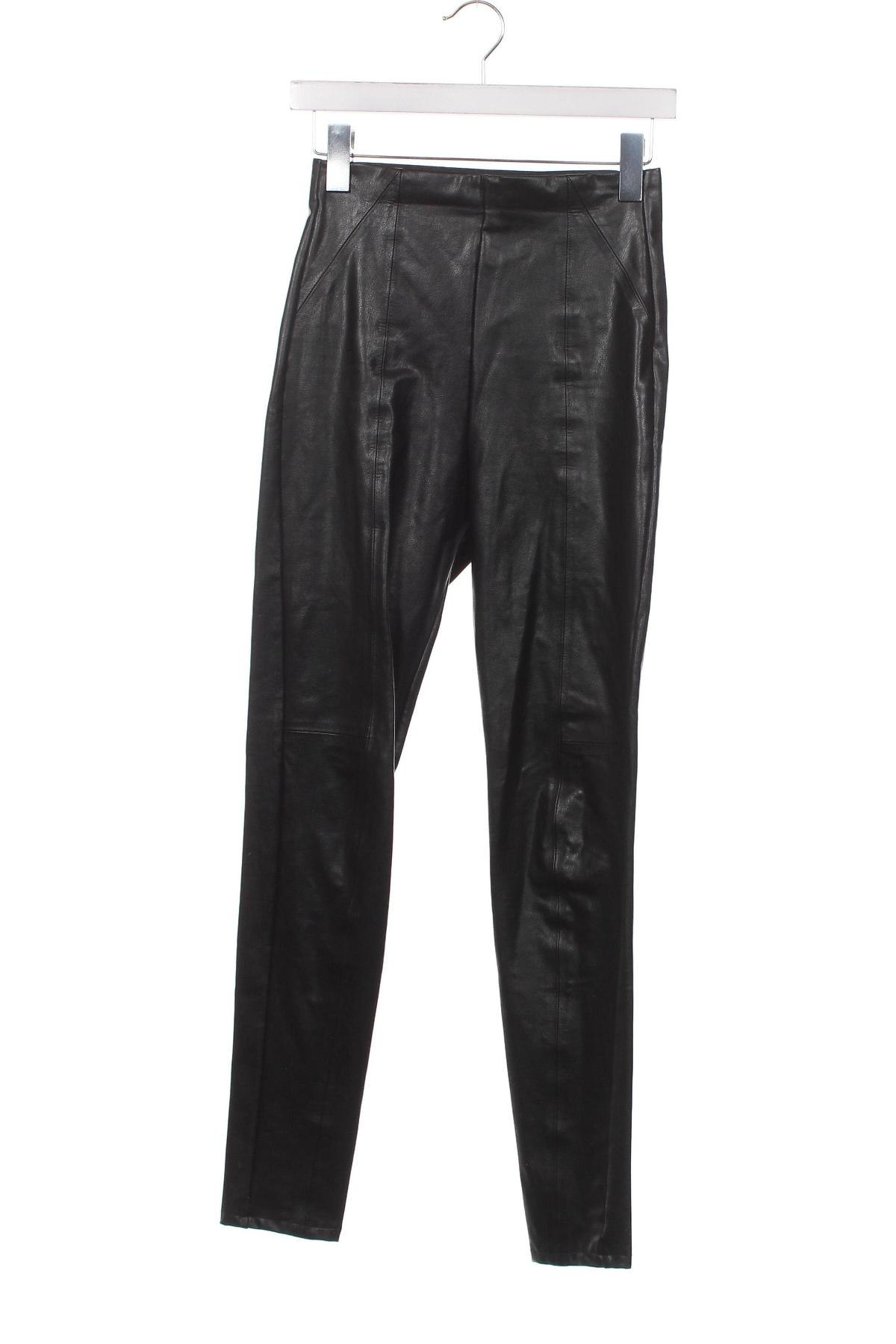 Pantaloni de femei Stradivarius, Mărime S, Culoare Negru, Preț 18,50 Lei