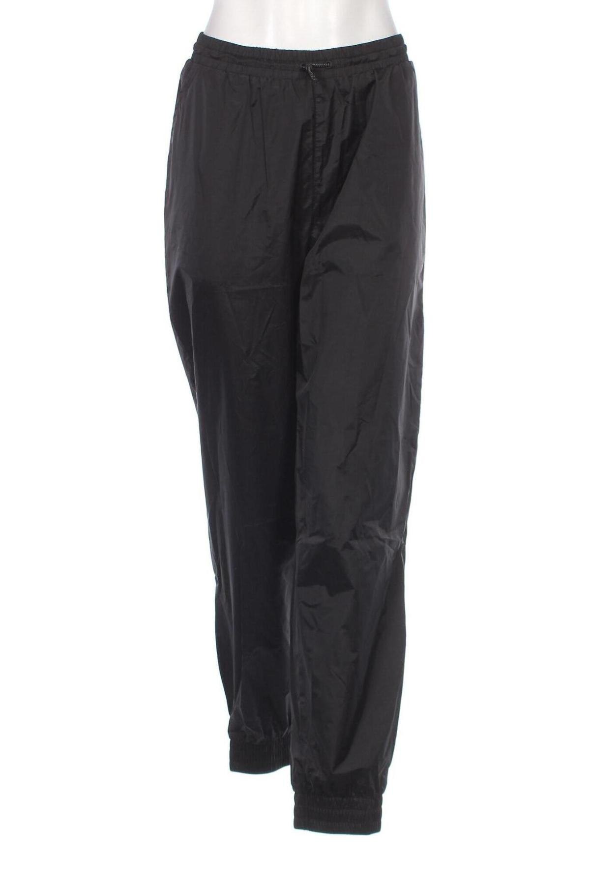 Pantaloni trening de femei Global Funk, Mărime L, Culoare Negru, Preț 154,54 Lei