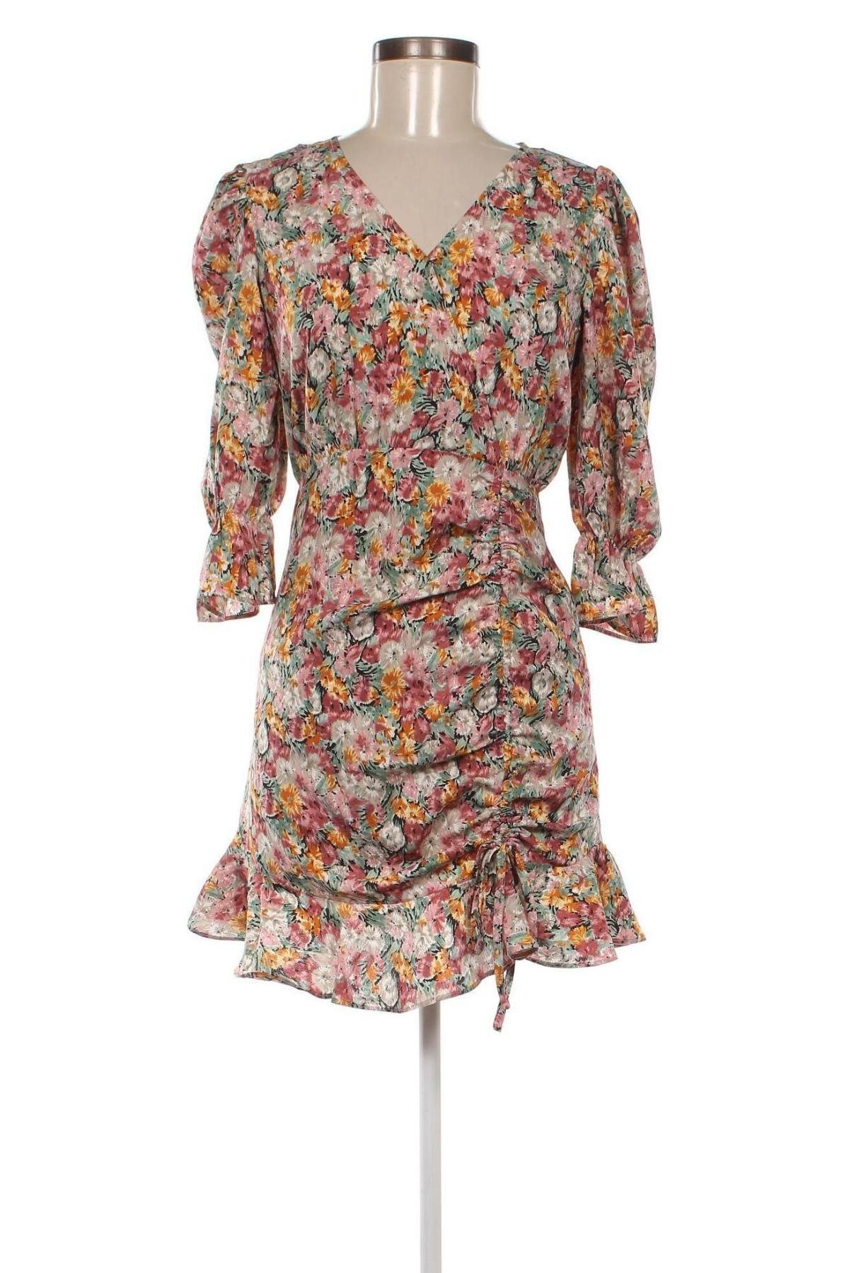 Kleid Boohoo, Größe XS, Farbe Mehrfarbig, Preis 12,11 €