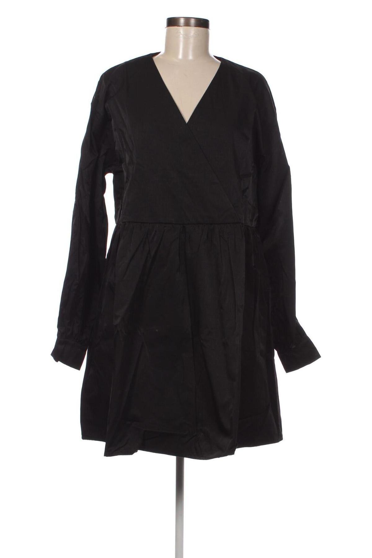 Kleid Glamorous, Größe M, Farbe Schwarz, Preis 30,06 €