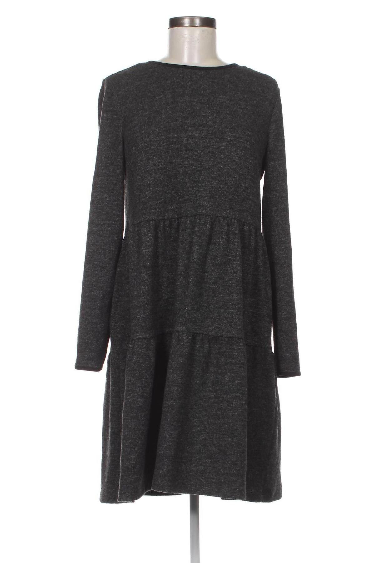 Kleid Reserved, Größe M, Farbe Schwarz, Preis 3,75 €
