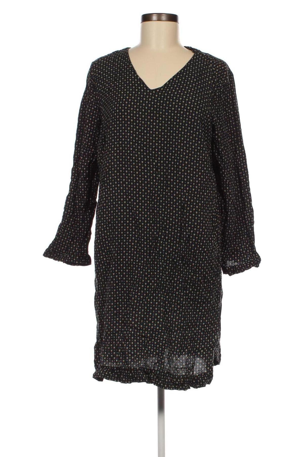 Kleid Saint Tropez, Größe M, Farbe Mehrfarbig, Preis 14,55 €