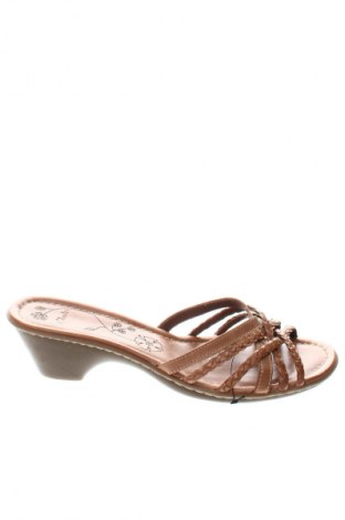 Чехли Clarks, Размер 41, Цвят Кафяв, Цена 75,00 лв.