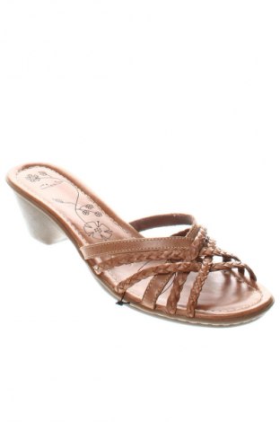 Чехли Clarks, Размер 41, Цвят Кафяв, Цена 75,00 лв.