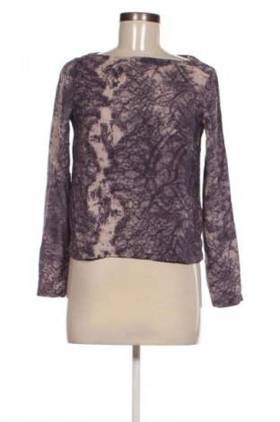 Bluzka damska Filippa K, Rozmiar S, Kolor Kolorowy, Cena 113,99 zł