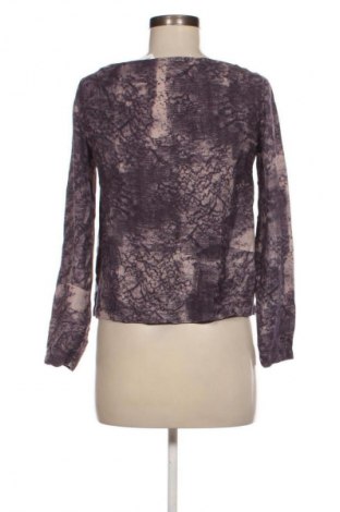 Bluzka damska Filippa K, Rozmiar S, Kolor Kolorowy, Cena 113,99 zł
