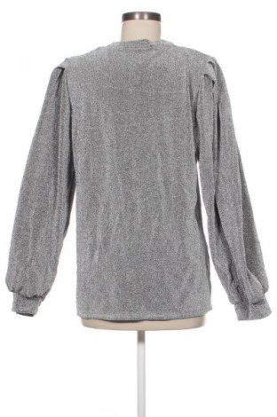 Дамска блуза Unbranded, Размер XL, Цвят Сребрист, Цена 19,99 лв.